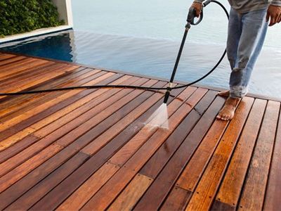 Pressure cleaning pool deck